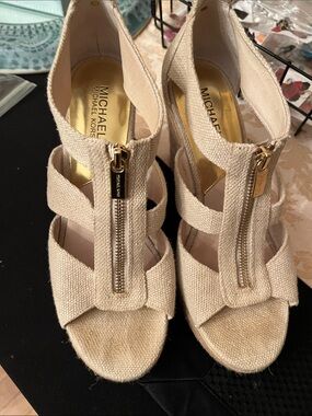 Michael Kors Cream Zip-Front Wedge 👡